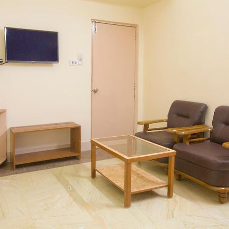 Hotel Suriya International Ченай Екстериор снимка